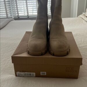Steve Madden Beige Ankle Boots